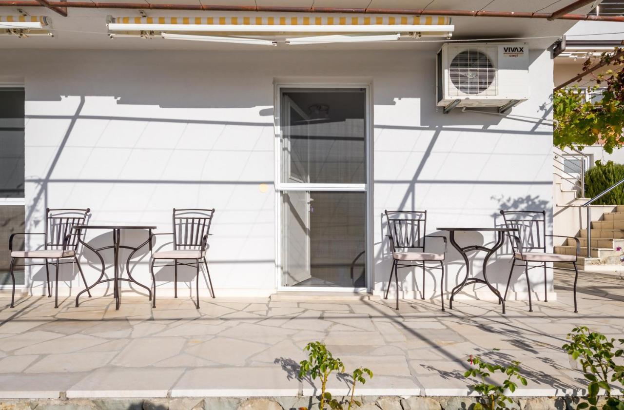 Pikolo Apartments -Yellow apartment Tice Esterno foto
